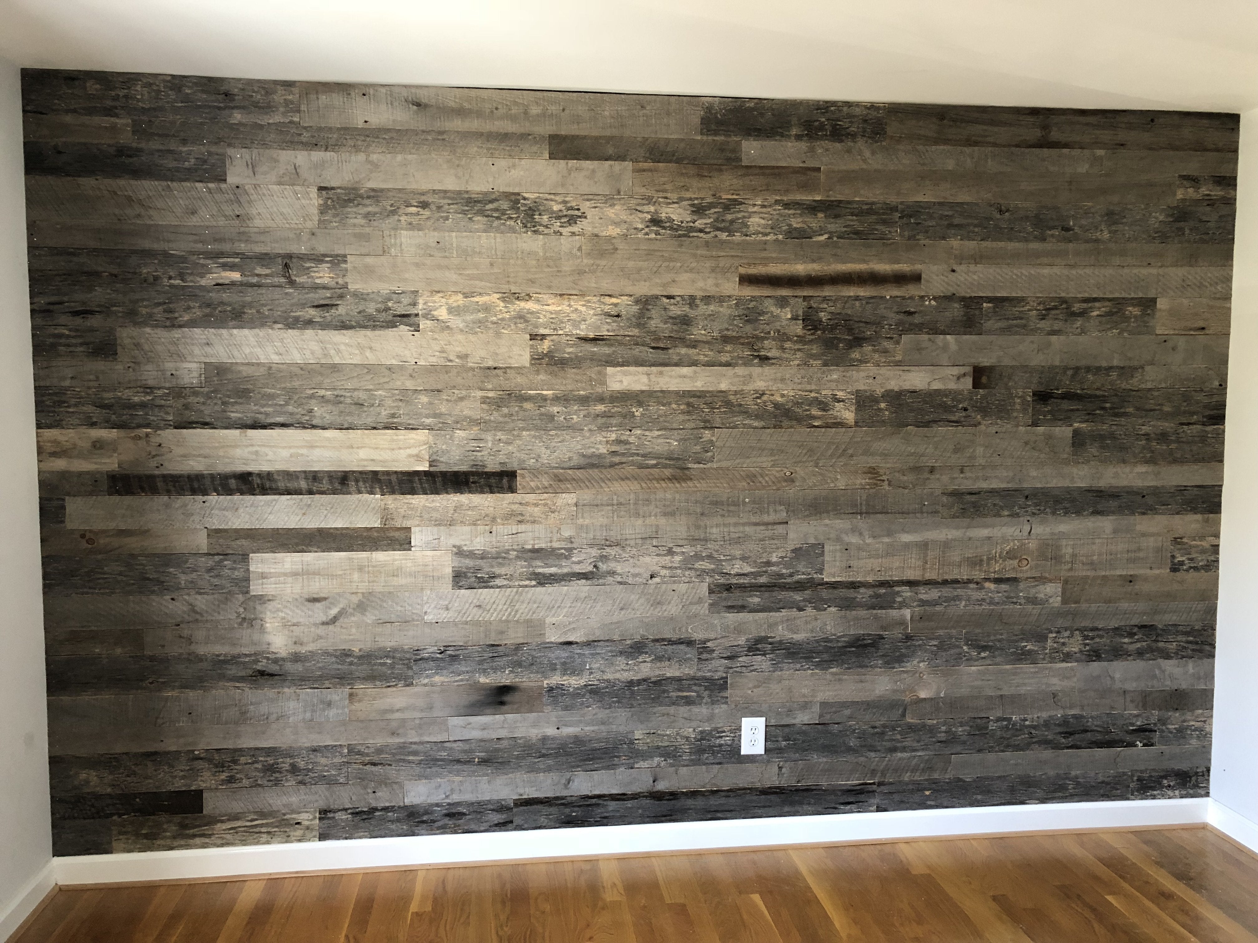 Silver Grey Reclaimed Wall Paneling