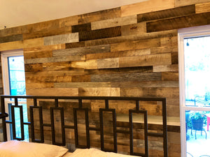 Reclaimed Wall planks in bedroom - Gray / Brown